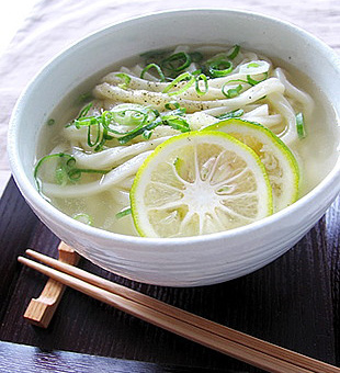 さっぱりゆずうどん（ゆずラーメン風）