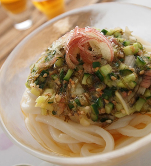 とろねば昆布うどん（山形のだし風）