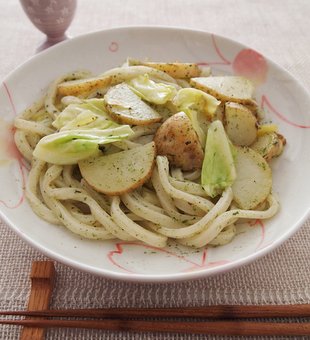 ポテトチップス風味の焼うどん