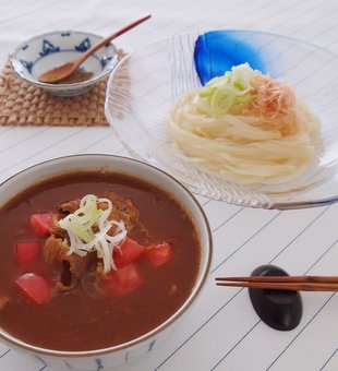 トマトカレーのつけうどん