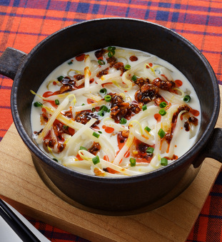 豆乳ラー油のうどん鍋