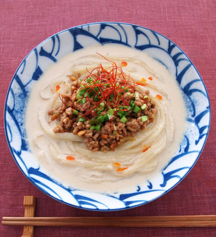 豆乳坦々煮込みうどん