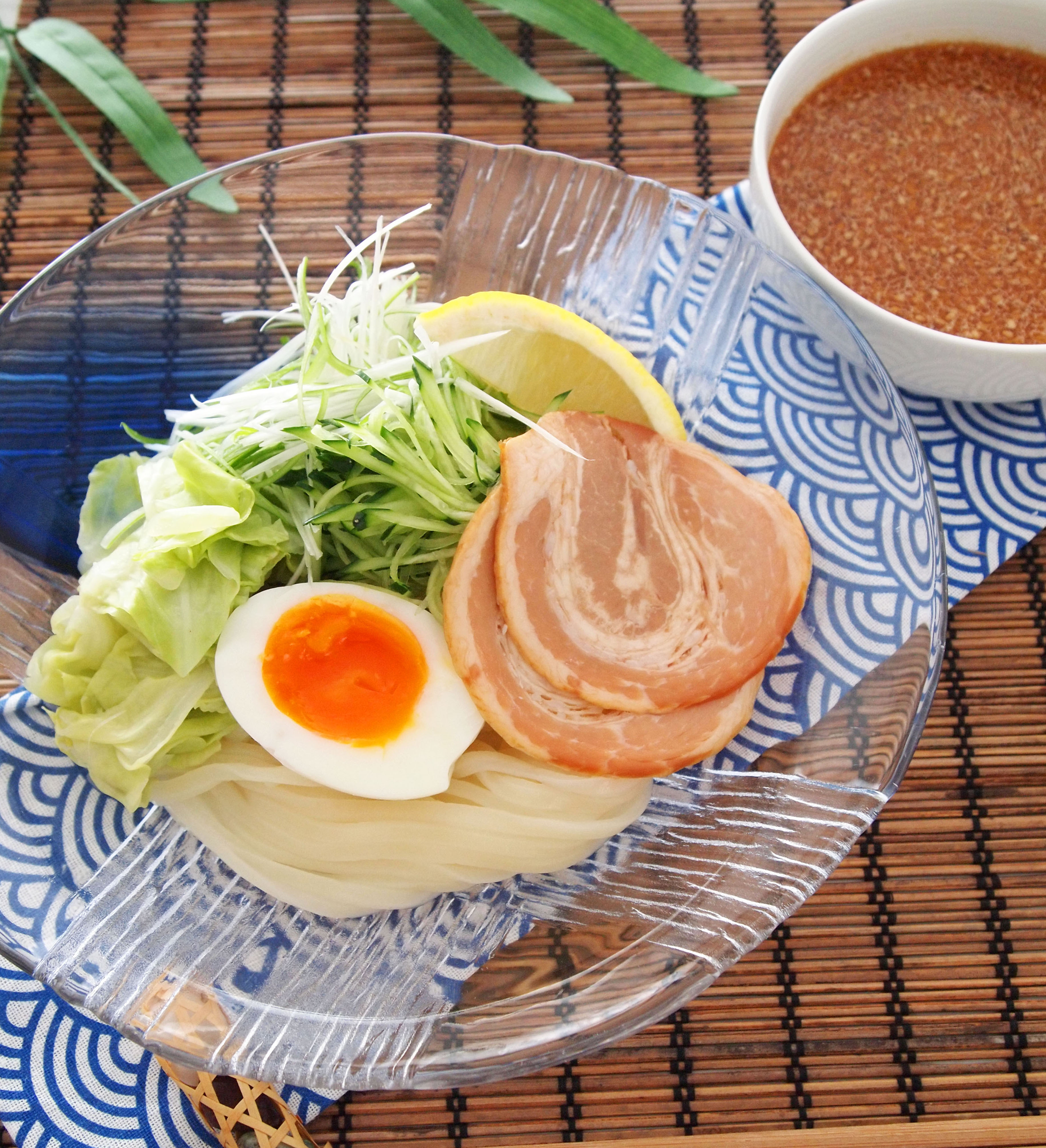 広島つけ麺風うどん うどんレシピ 冷凍食品ならテーブルマーク
