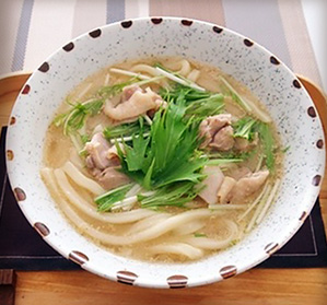 鶏と水菜のごま汁うどん