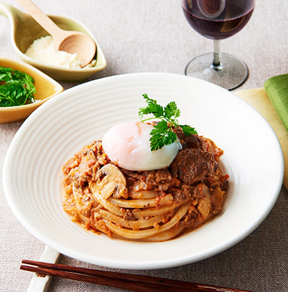 ラグークリームうどん 半熟卵のせ