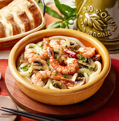 えびとマッシュルームのアヒージョうどん