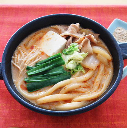 豆乳チゲ鍋うどん