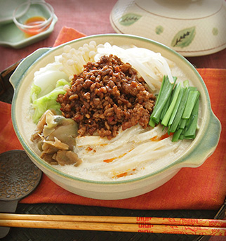 にんにく豆乳担々鍋うどん