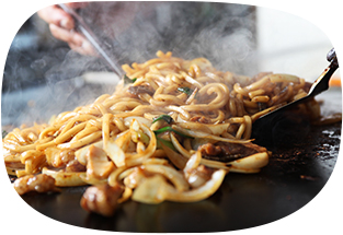 本場のホルモンうどん店