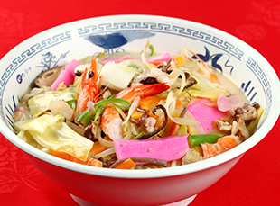 博多屋台グルメ・新定番「焼きラーメン」